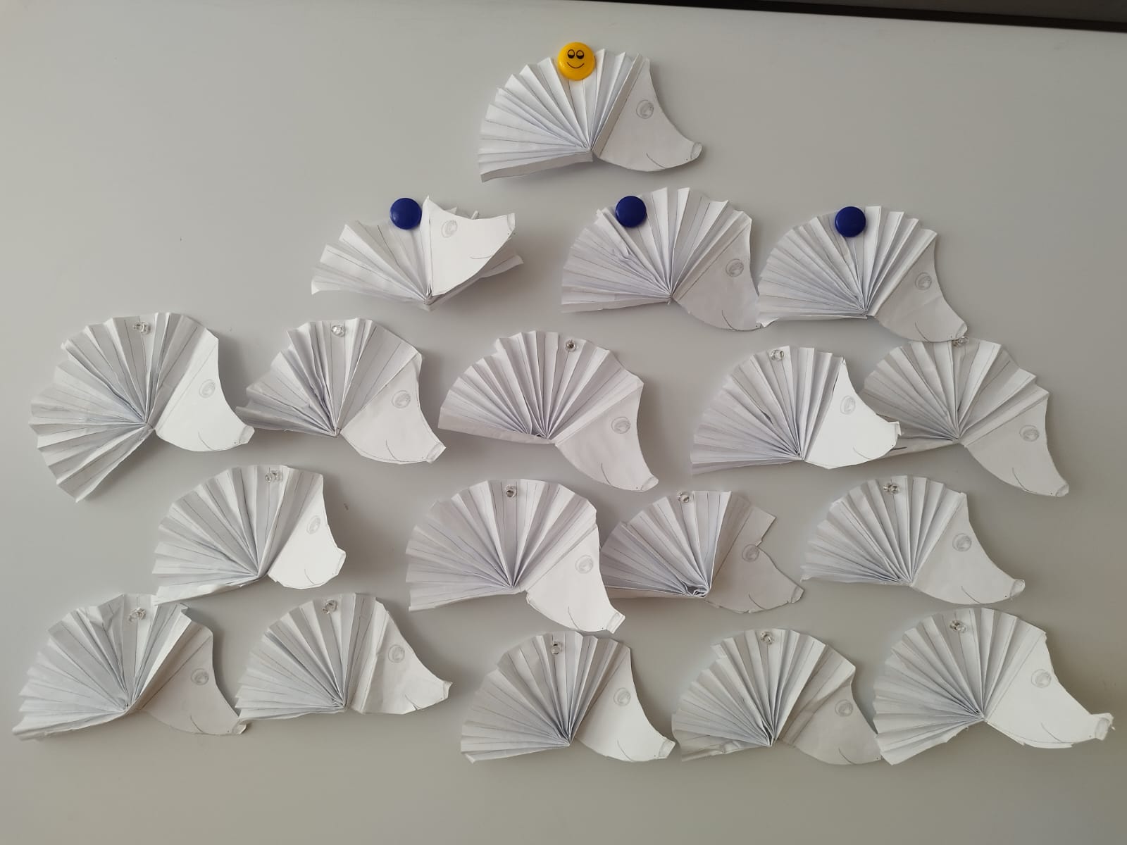 Конспект занятия по ФГОС в старшей группе Тема: Аппликация «Зонтик» в технике оригами